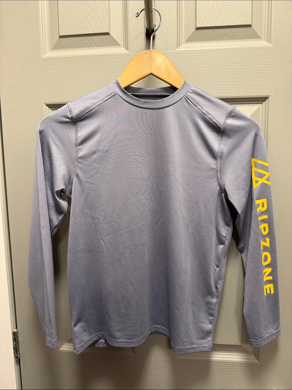 Ripzone Gray Long Sleeve Rash Guard Top Youth XL